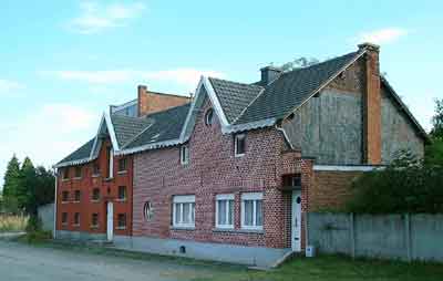 Woonhuis en molengebouwen te Lovenjoel in 2003