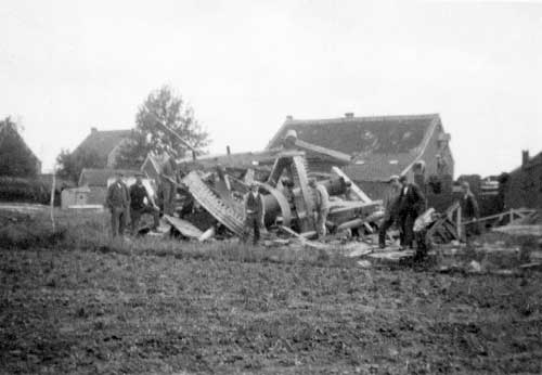 de afgebroken windmolen in 1942